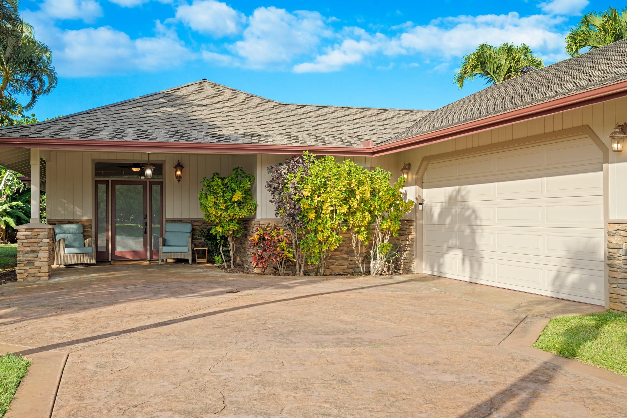 A Single-Level Princeville Rental With Minimal Stairs