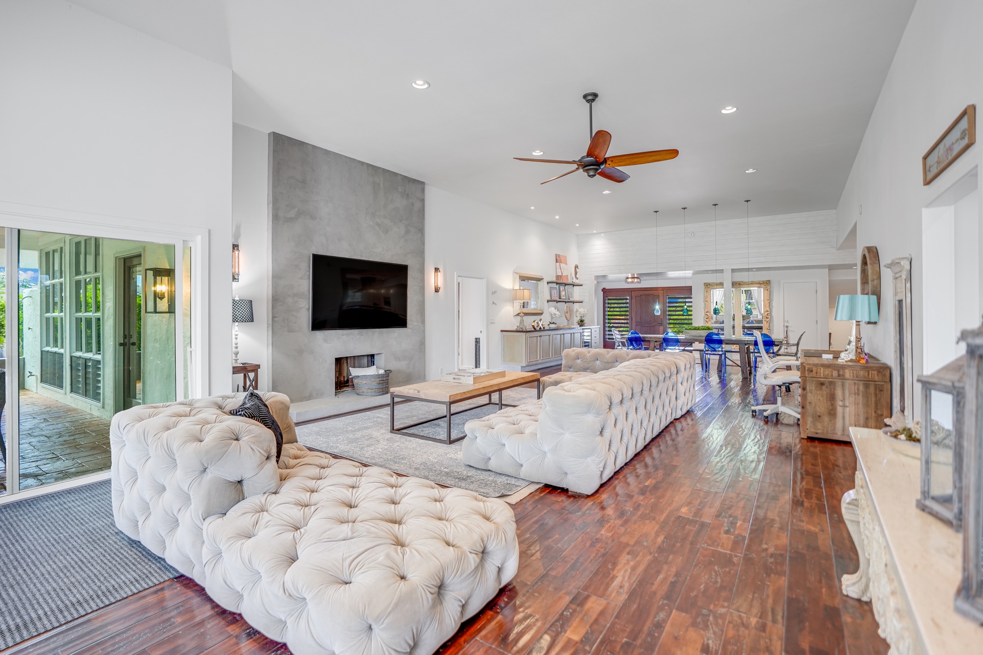 Emmalani Pool House private pool and spa